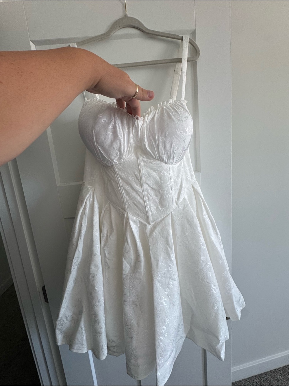 White fashion nova mini dress - Picture 2 of 5